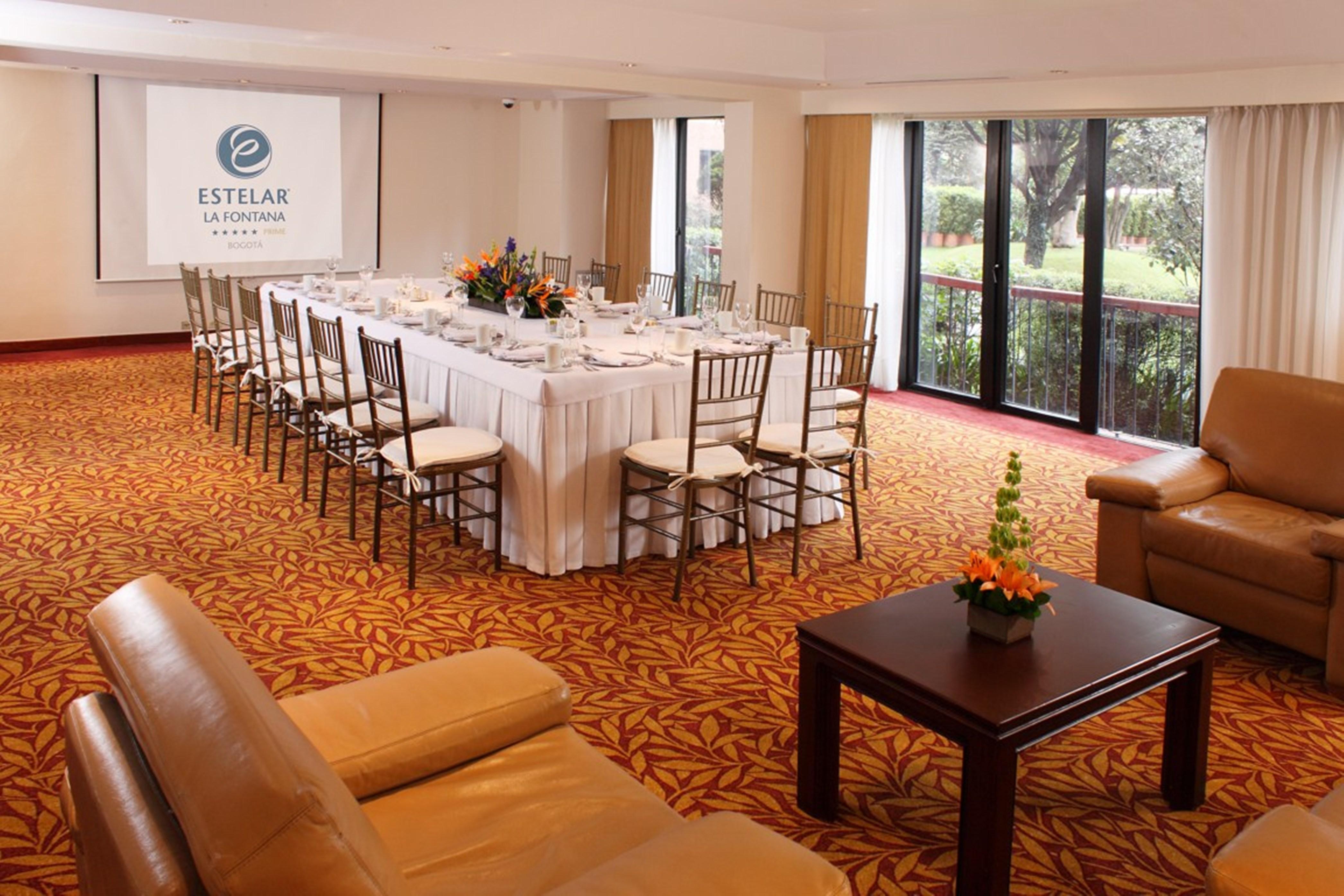 Hotel Estelar La Fontana Bogotá Kültér fotó Meeting room