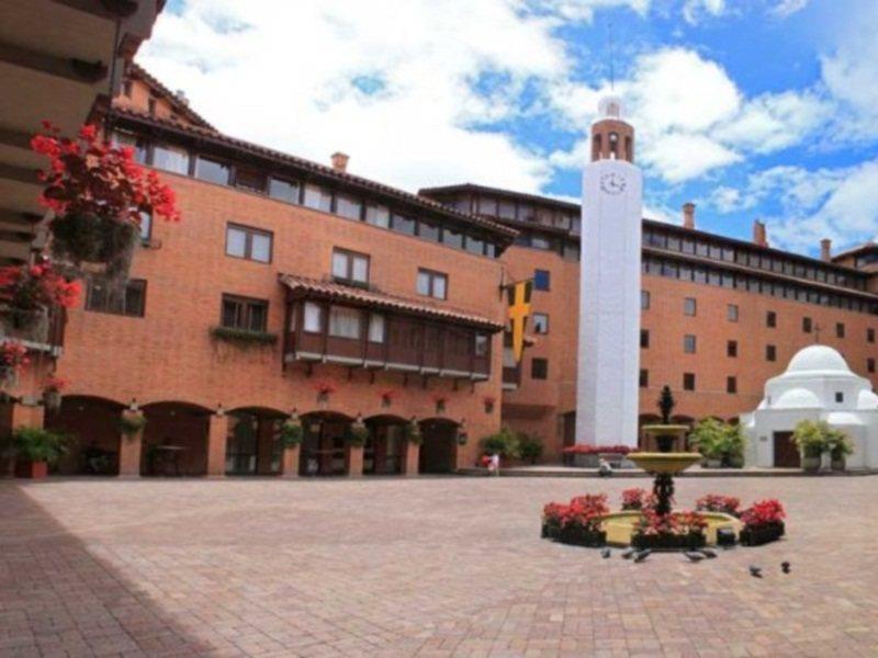 Hotel Estelar La Fontana Bogotá Kültér fotó Central Square
